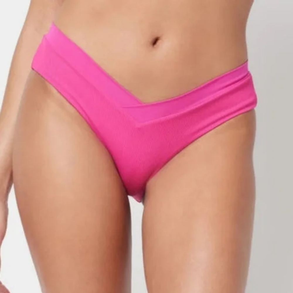 L*Space Helena Pratt Bikini Set Bougainvillea - Picture 6 of 10